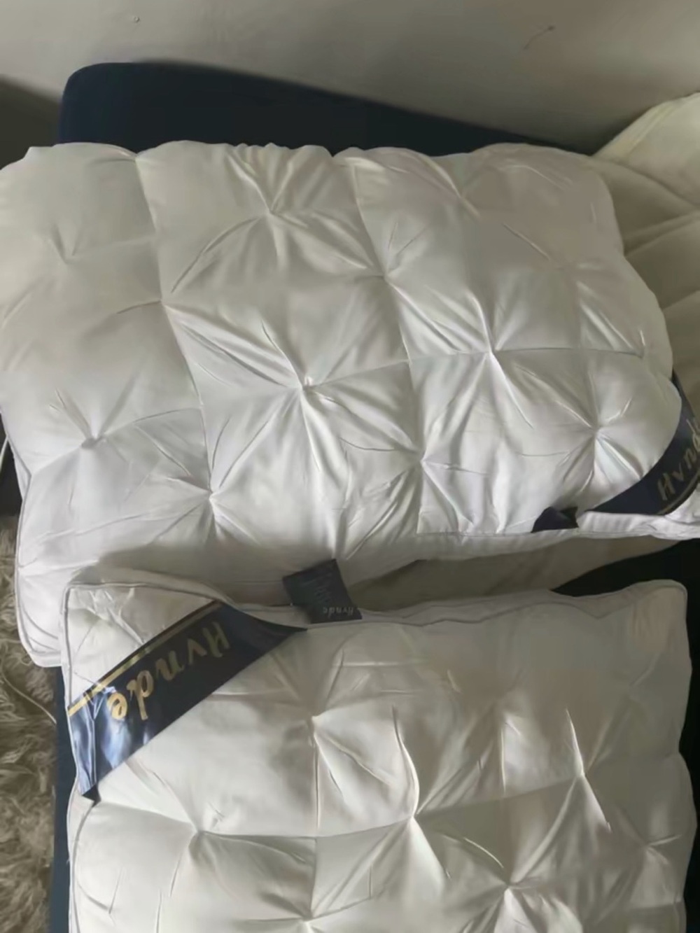 Soft fluffy queen pillows luxury hotel style